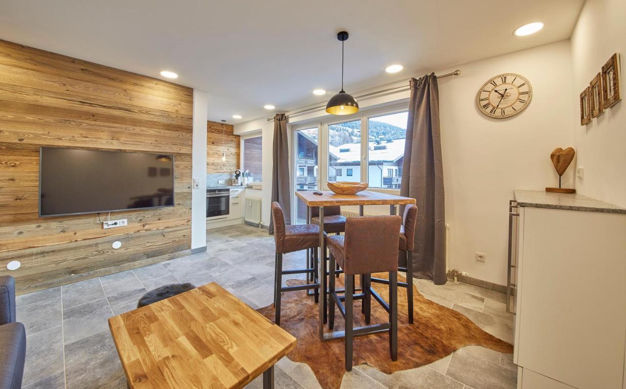 Apartment Center