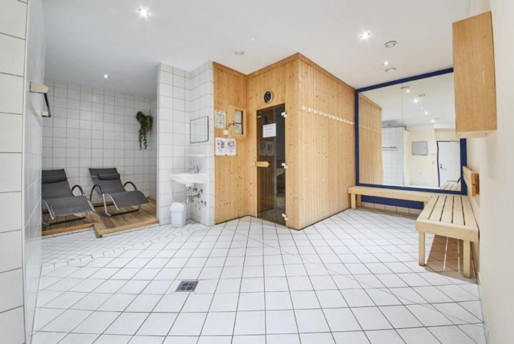 Center Apartment *